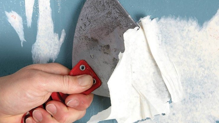 Understanding the Risks of Wallpaper Removal and How to Avoid Them