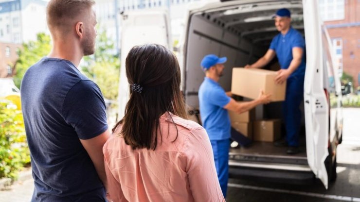 Three Security Risks to Avoid During Peak Moving Season